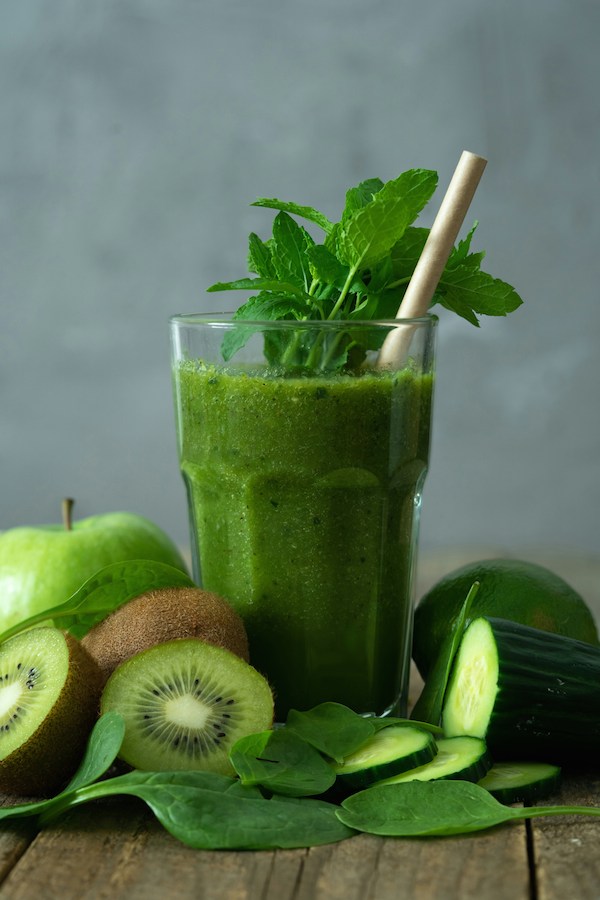 Smoothies for Women during Menopause Detox Green