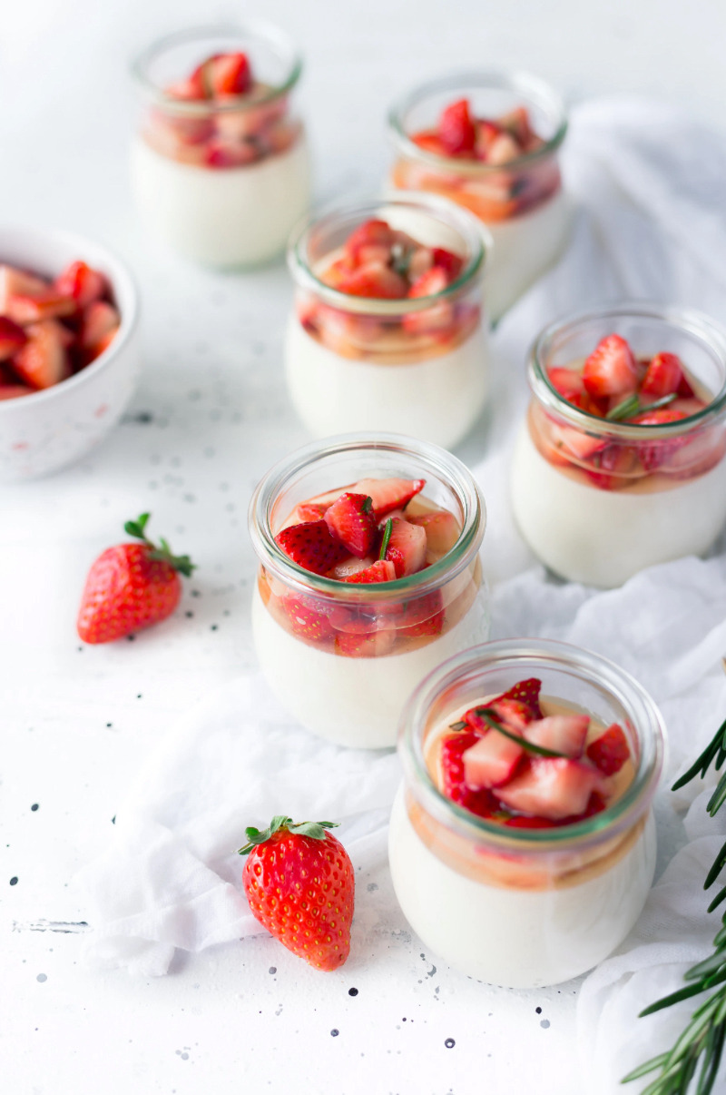 Greek Yogurt Parfait Protein Snack